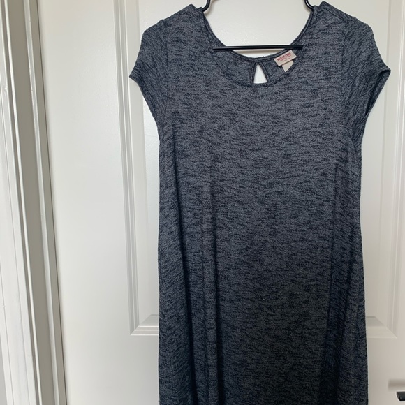 Grey t-shirt dress - Picture 1 of 5